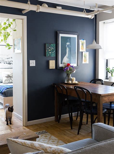 navy blue painted walls.